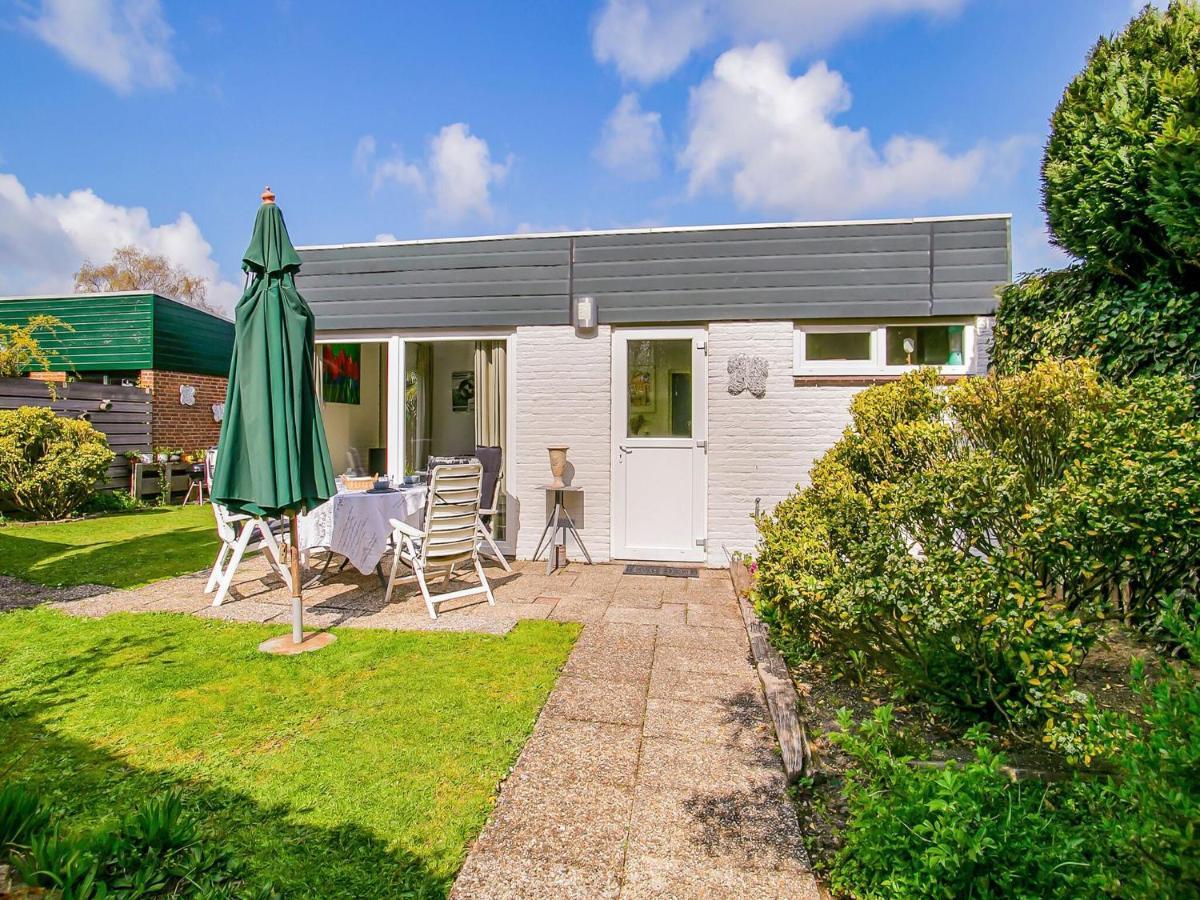Lovely Bungalow In Noordwijkerhout With Garden Εξωτερικό φωτογραφία
