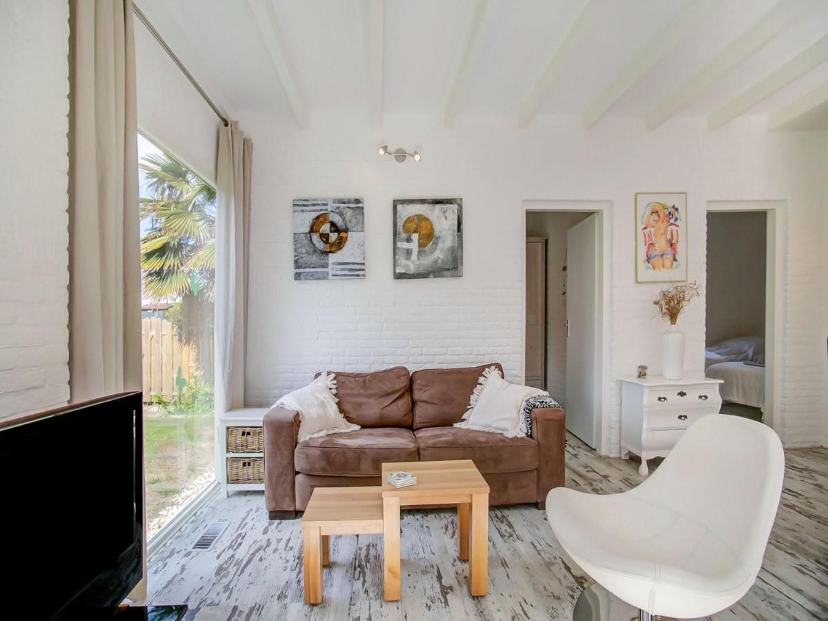 Lovely Bungalow In Noordwijkerhout With Garden Εξωτερικό φωτογραφία