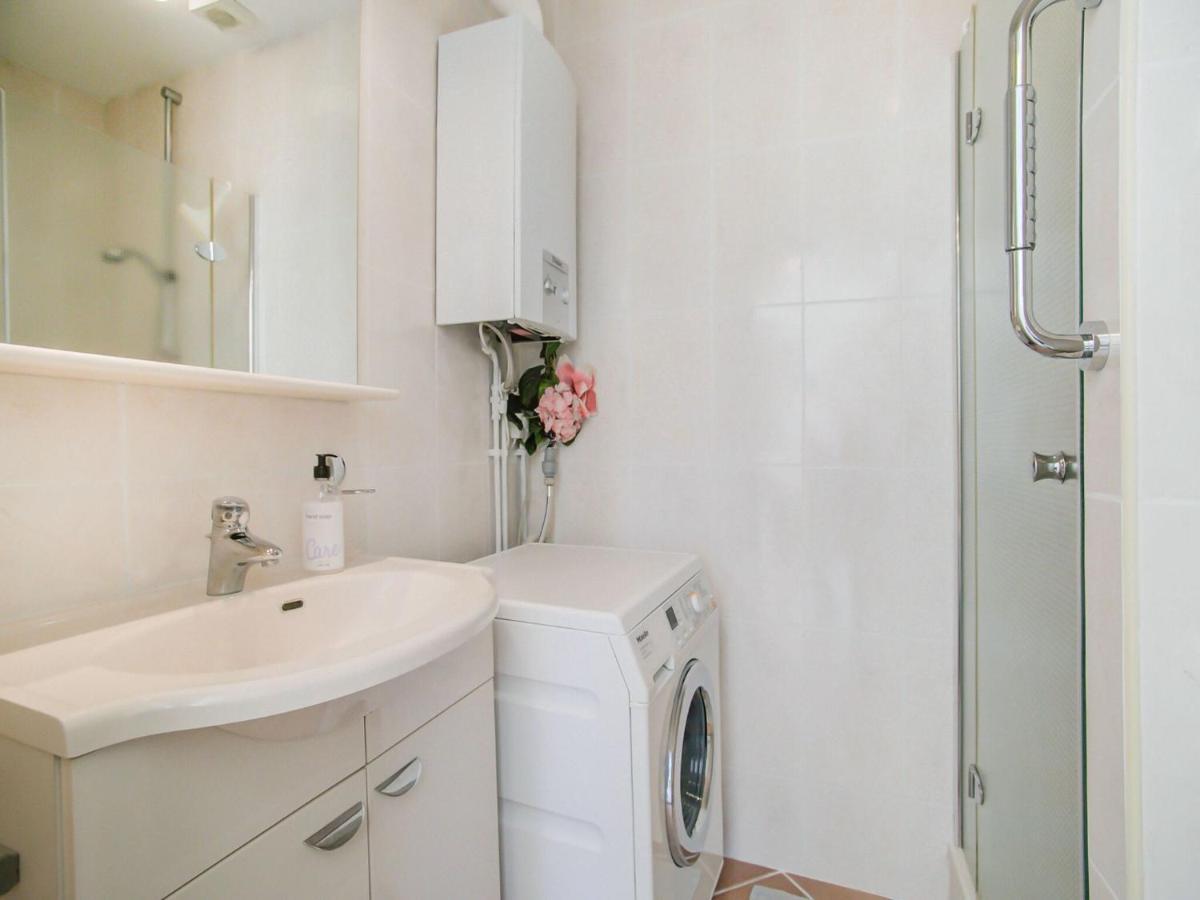 Lovely Bungalow In Noordwijkerhout With Garden Εξωτερικό φωτογραφία