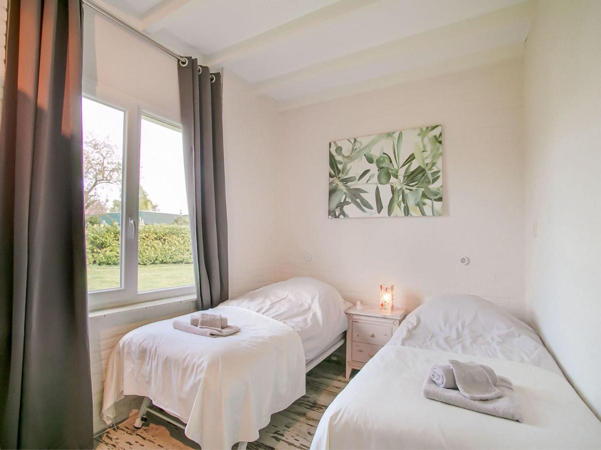 Lovely Bungalow In Noordwijkerhout With Garden Εξωτερικό φωτογραφία